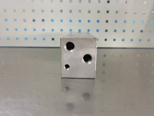 非標(biāo)定制各種閥塊、油路塊、閥體